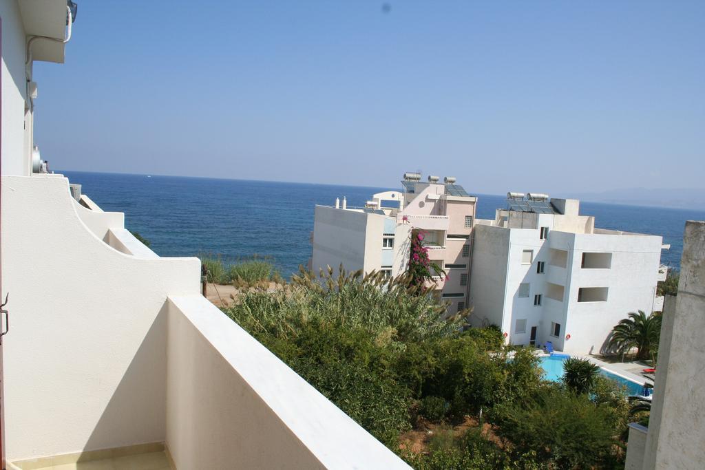 Lovely Holidays Hotel Hersonissos  Exterior photo
